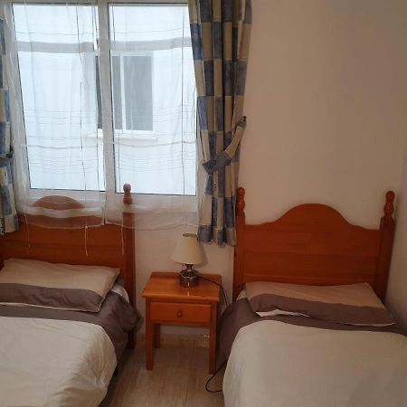 Apartment Close To All Amenities Torrevieja Exterior foto